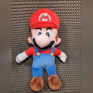 Super Mario Bros. MARIO Plushie